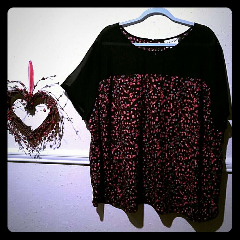 Great blouse wonderful Copper colored print tunic.